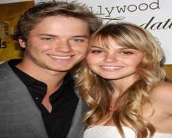 He also has a twin sister whose name is Jessica Sumpter and who is also an actress.